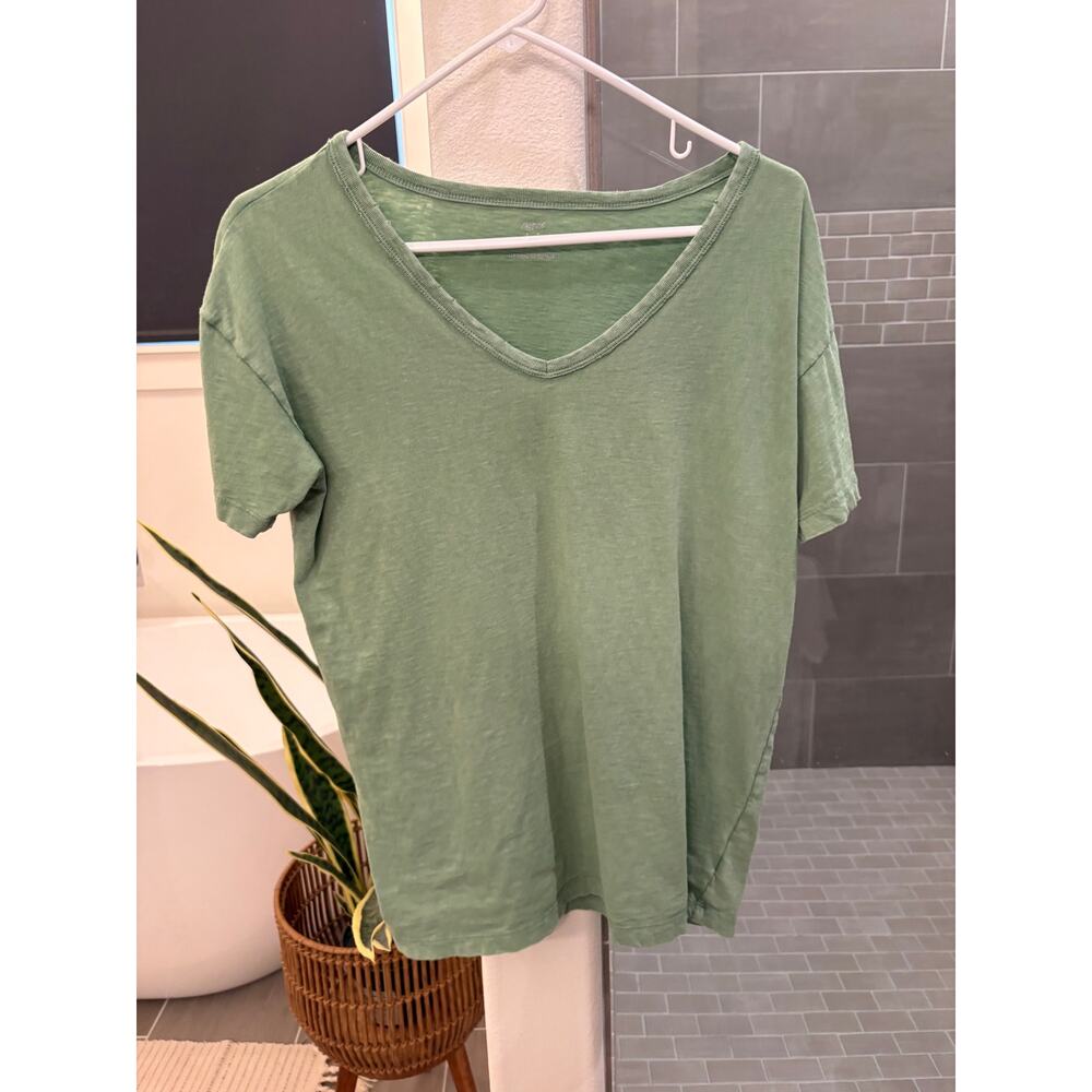 American Eagle Real Soft Oversized Distressed V-Neck Tee
